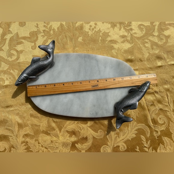 Carrara marble and pewter silver fish design handles serving tray - Picture 9 of 10